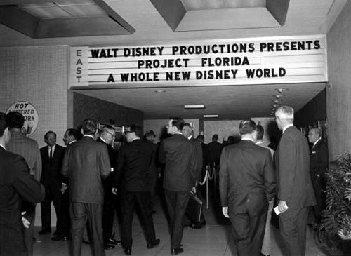DaydreamerPod's tweet photo. Original Photos of the land bought for Walt Disney World during the Florida Project in the 1960’s. 🛶🌴

The first podcast on this topic was uploaded last week. Check it out 🎧 https://t.co/Nushix2r1r
