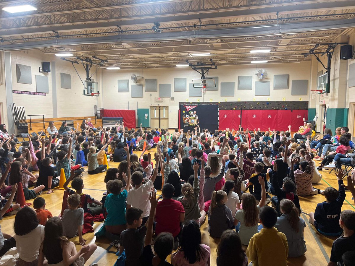 ChesterPto's tweet photo. On Friday, Dickerson &amp; Bragg welcomed a PTO sponsored assembly, Mario the Maker Magician. Mario’s message was positive, motivational &amp; filled with excitement! “Do what you love. Use what you have. And always…have fun.” 🌟 His book is available in both libraries thanks to Mario! https://t.co/rm0KtpoXiK