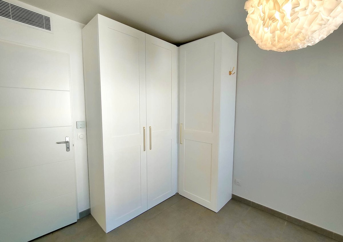 Chez Lhv Crea, l'imagination devient réalité et chaque objet est une pièce unique qui raconte une histoire.

Pour la journée mondiale du #bricolage, découvrez ses créations d'objets et de mobilier sur-mesure pour illuminer votre intérieur sur son #siteweb lhv-creation.com