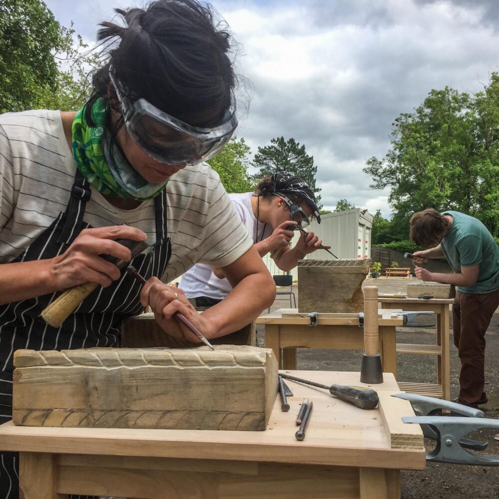 What's on? - Workshops and classes <a href="/StudioPavilion/">Studio Pavilion</a> #Glasgow 

Studio Pavilion has a range of exciting workshops and classes throughout the summer including stone carving, botanical cyanotypes, watercolour drawing and painting, and drypoint etching. 

studiopavilion.co.uk/art-classes/ad…