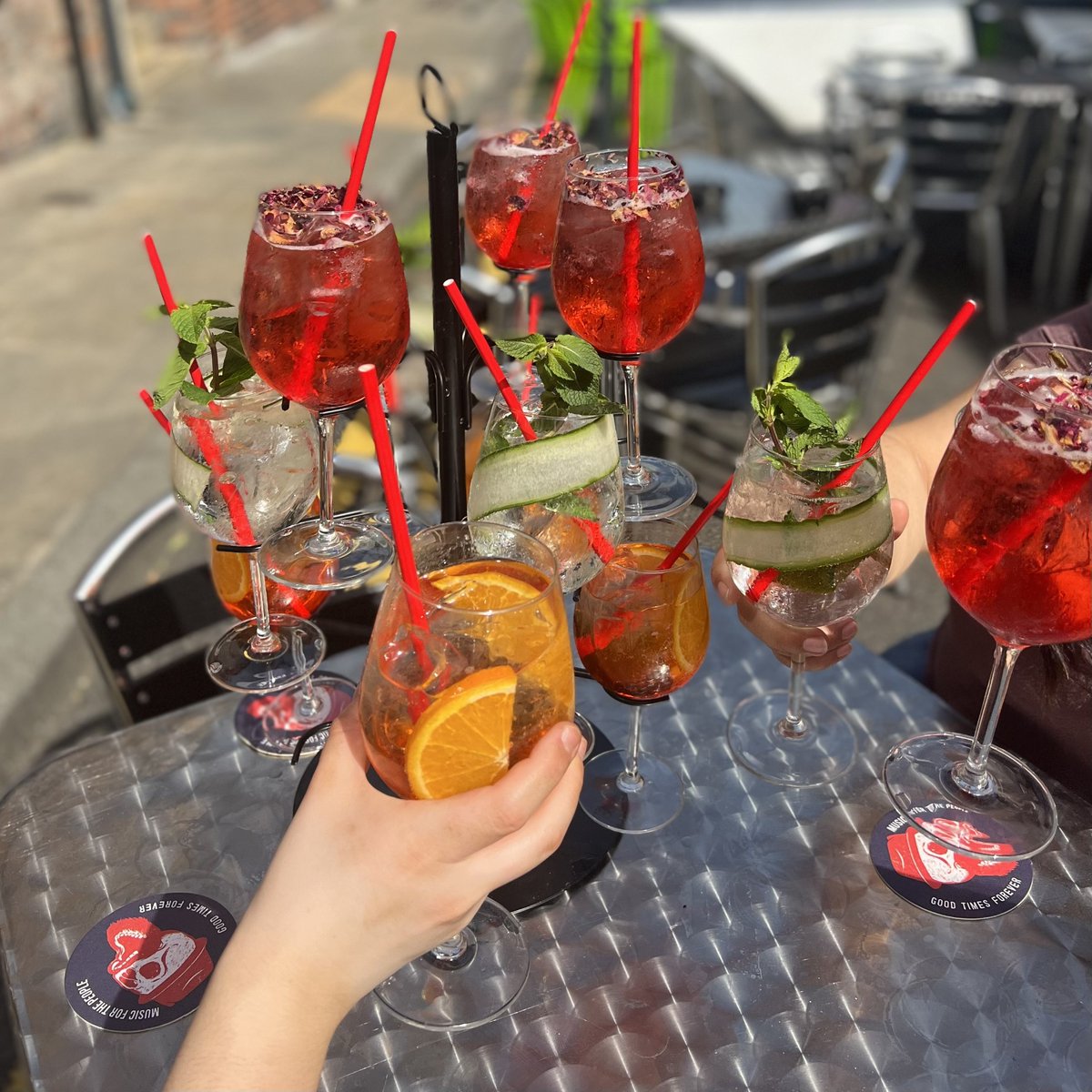 Whether you fancy a cold pint or a MOJO Spritz cocktail tree, we've got you covered this Bank Holiday Weekend. We're open from 5pm until late Friday - Sunday so book your spot today! pulse.ly/1doj8i5anm