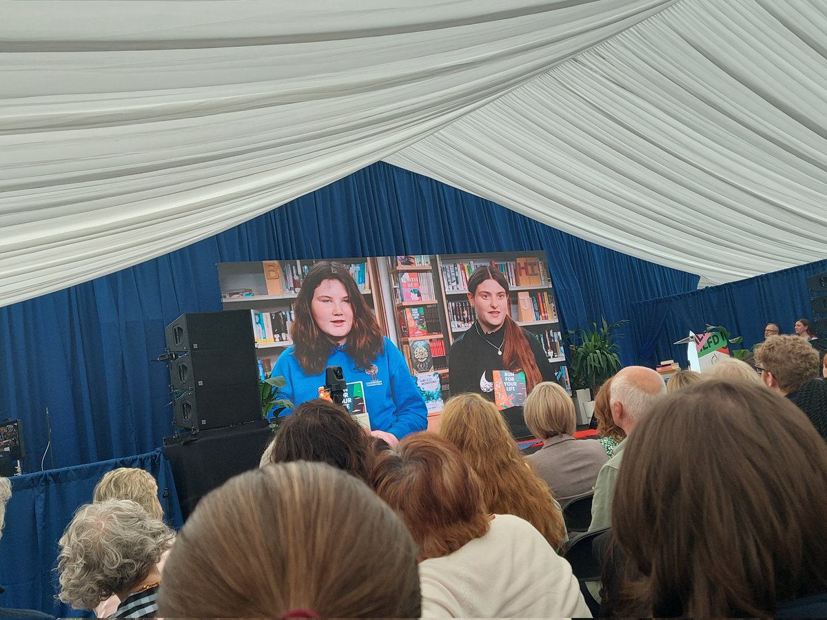JCSPLynottLib's tweet photo. Our Junior Jury had a blast at the @KPMG_Ireland @KidsBooksIrel Book Awards today as part of @ILFDublin ☀️🌈💛📚

So amazing to ourselves on the big screen and meet all the amazing authors and illustrators ⭐👏📽✍

#ReadingHeroes @jcsplibraries @ClogherRoadCC https://t.co/Ys4vvCaMAc