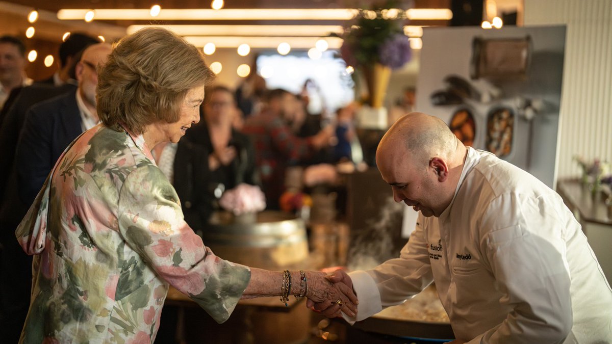 Last week, @chefdannylledo was honored to meet and cook for Her Majesty Queen Sofia of Spain during #SpainFusion 's whirlwind tour through Texas! The showcase highlighted chefs and products from Spain with events in Dallas, Houston, San Antonio, and Austin throughout the week.