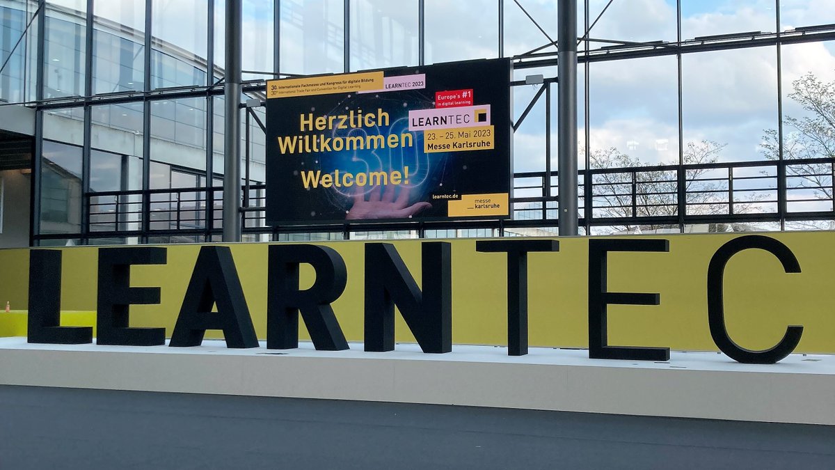 mediaunddata's tweet photo. Erste Impressionen von der #LEARNTEC

Spannende Panels, kollaborativer und kritischer Austausch und vieeeel #KI 

#digitaleBildung bleibt spannend!

#learntec2023 #learntec30
#eLearning #H5P https://t.co/Y2iD7YR1CT