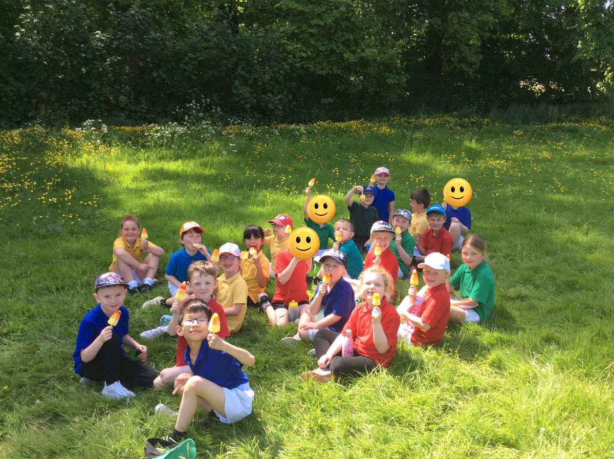 wideyseal's tweet photo. What a lovely ending to a fantastic sports day.  🍦 https://t.co/gZcRJtcysi