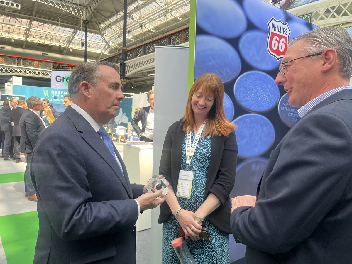 We are at Innovate Zero! It’s been great to discuss how we are advancing the Refinery of the Future! Did you know at the Humber Refinery we process waste oils and produce specialty coke for electric vehicle batteries and sustainable aviation fuel?