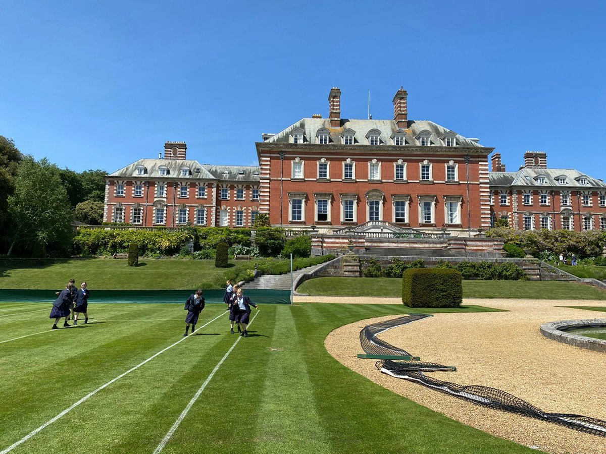 Chafyn Grove School tweet media