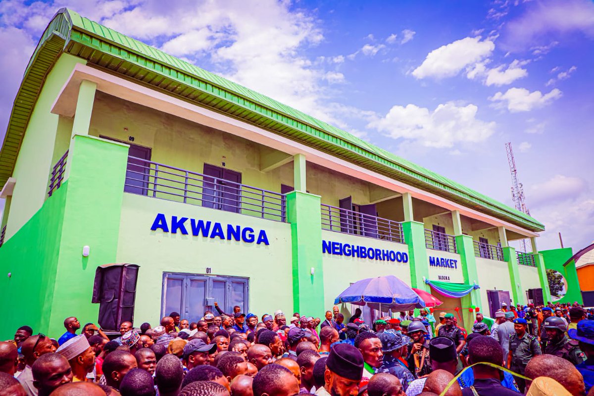 govaasule's tweet photo. His Excellency, Engr. Abdullahi A. Sule Commissions One Hundred Shops Capacity Akwanga Neighborhood Market

Wednesday, 24th May, 2023 

#GOVAASULE https://t.co/e8m7mFoN9h