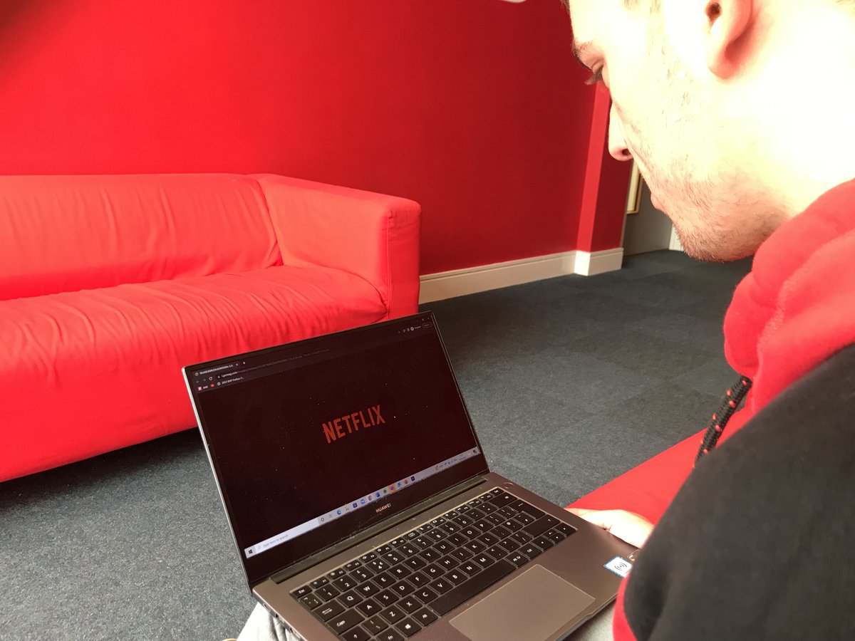 StoryHubOnline's tweet photo. Do you share your password with multiple people on Netflix ?

Well you might have to start paying  as they are trying to stop more than one person using the same account. 

Find out more on how you will have to pay to add new users to your account👇

https://t.co/Xi4Pxk2SpM https://t.co/MSM5RTQD4g