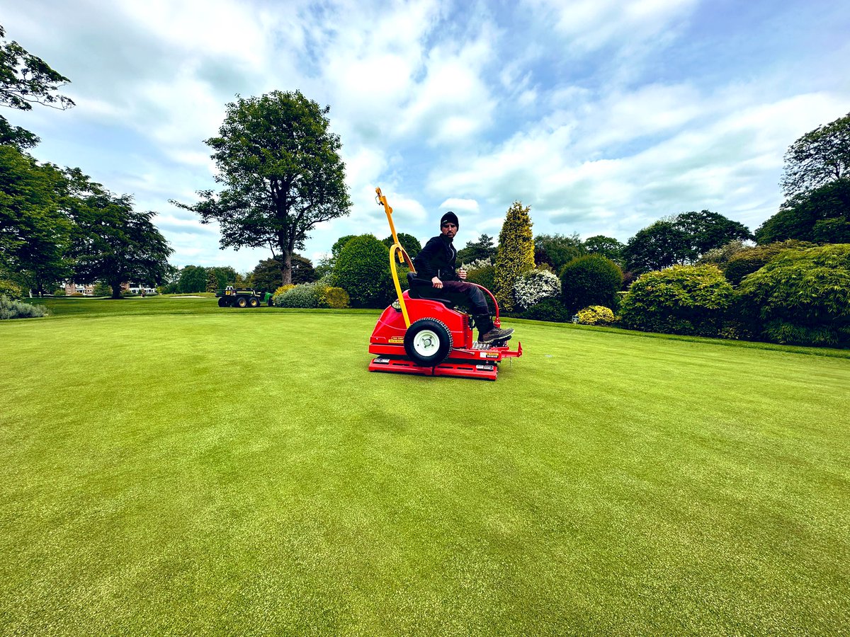 Tru-turf RE50 👌🏻 #showusyourtruturf #tru-turf #truturf #smooth #greens #golf #greenkeeping <a href="/Tru_Turf/">Tru-Turf</a> ⛳️🏌️‍♂️
