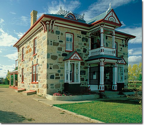 AxeHaft's tweet photo. Fieldstone buildings seem to last forever. #buildwithstone
https://t.co/bXjDGcXOQZ https://t.co/y6VfoBvHpF