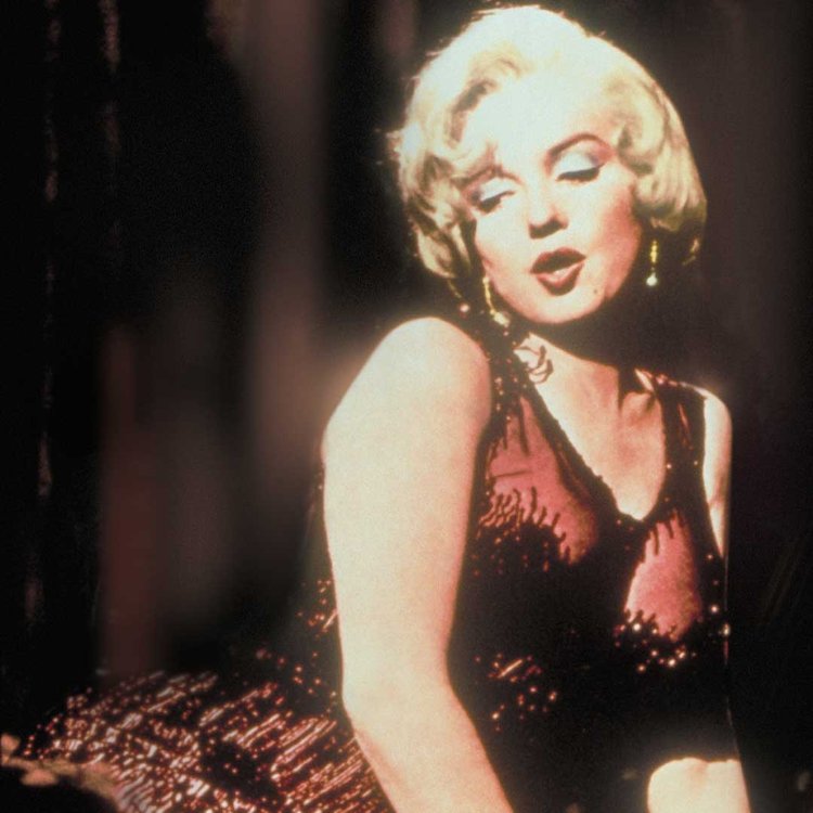 Fall 1958: Marilyn shot the film “Some Like it Hot.”

#MarilynMonroe #Film #Movies #SomeLikeitHot #Icon #Acting