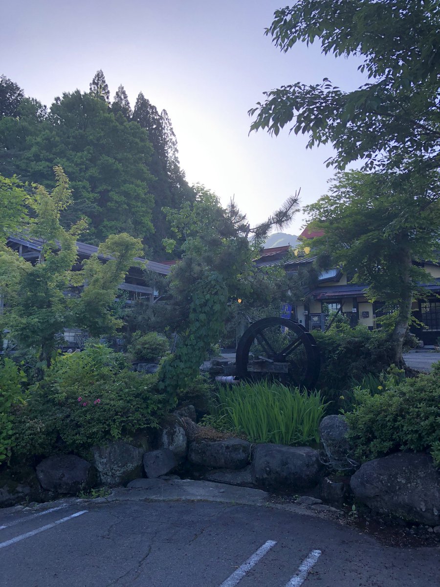 tashi428's tweet photo. 目に見えるものが真実とは限らない。
何が本当で何が嘘か。

出張先の風景。
これだけ見れば良い所。
宿はまあまあひどい　笑。 https://t.co/IZIgUcOgZX