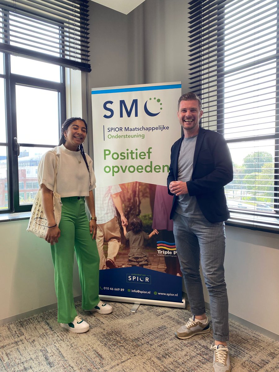 lsvlieger's tweet photo. Zoals te zien; afgelopen week een vet gezellig gesprek bij #Spior Rotterdam gehad. Leuk om te horen waar zij mee bezig zijn en waar ze zich voor inzetten. Zo zijn ze nu bezig met een onderzoek over het welbevinden van moslimstudenten✨️💪🏽 https://t.co/SmH2C8KL6d