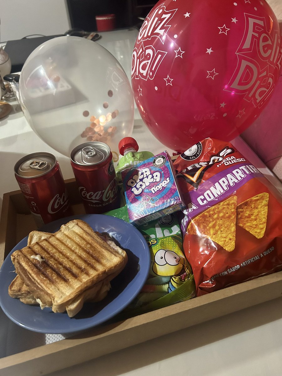 Así va mi vida, me despertaron así 🥰🫶🏻