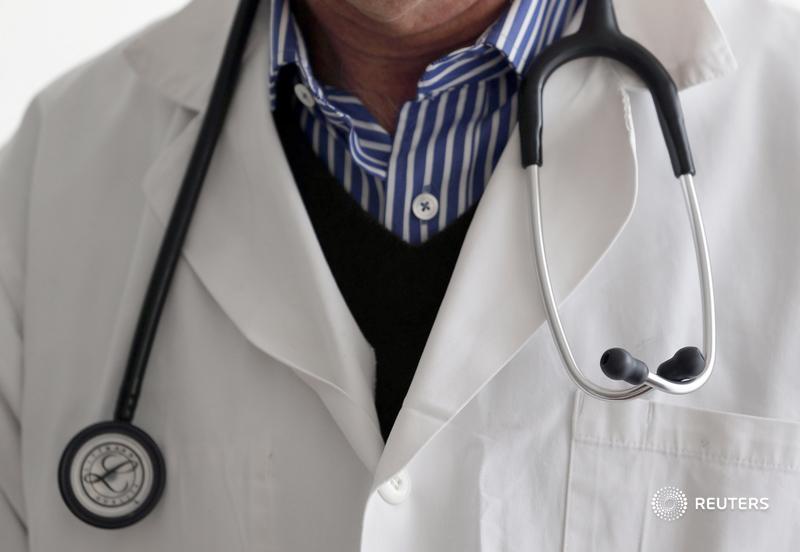 Reuters (@reuters) on Twitter photo 🔊 🩺 Reuters investigation reveals hundreds of doctors keep fraud and harm claims secret. We talk to <a href="/MJBerens1/">Michael J. Berens</a> about what he found.
Listen to Reuters World News podcast reut.rs/3Ox71s5 🔊 🩺 Reuters investigation reveals hundreds of doctors keep fraud and harm claims secret. We talk to <a href="/MJBerens1/">Michael J. Berens</a> about what he found.
Listen to Reuters World News podcast reut.rs/3Ox71s5