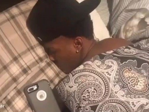 koi_takleef's tweet photo. "Are you awake?"
Me: yeah
Me after hitting send: https://t.co/pUEfqIMttv