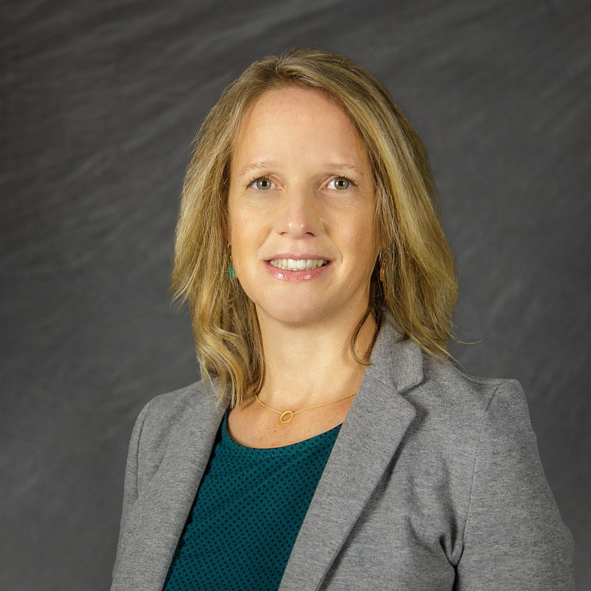 Faye Kuosman, Our Central Kentucky VCC for tThe Food Connection. She has a passion for local food systems and resilient community building. Faye grew up on an organic vegetable production farm in Kentucky. She lives with her husband, son, &amp; daughter in  Jessamine on a small farm.