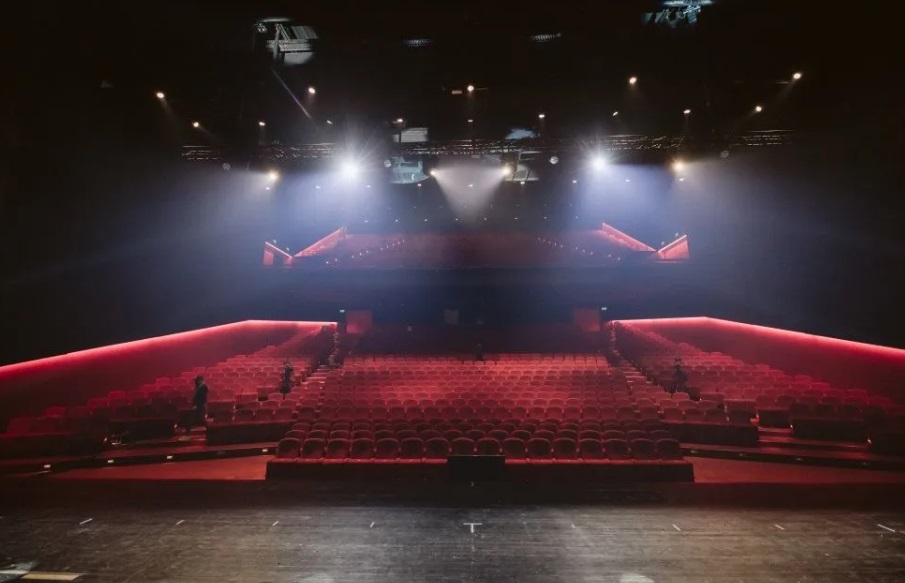 faysbook.gr tweet media