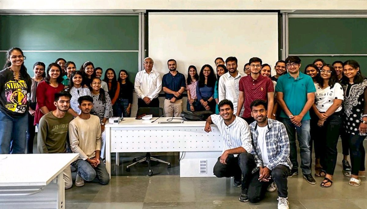 AMSOM_Ahmedabad's tweet photo. MBA Students at #AMSOM, @AhdUniv gained invaluable insights from #industryexpert, Mr Yogendra Bhagdev, General Manager, #RelianceIndustriesLimited in a guest session organised by Professor Kunal Mankodi for his course "#StrategicManagement".
#AcademicTwitter https://t.co/swnnqcPWfi