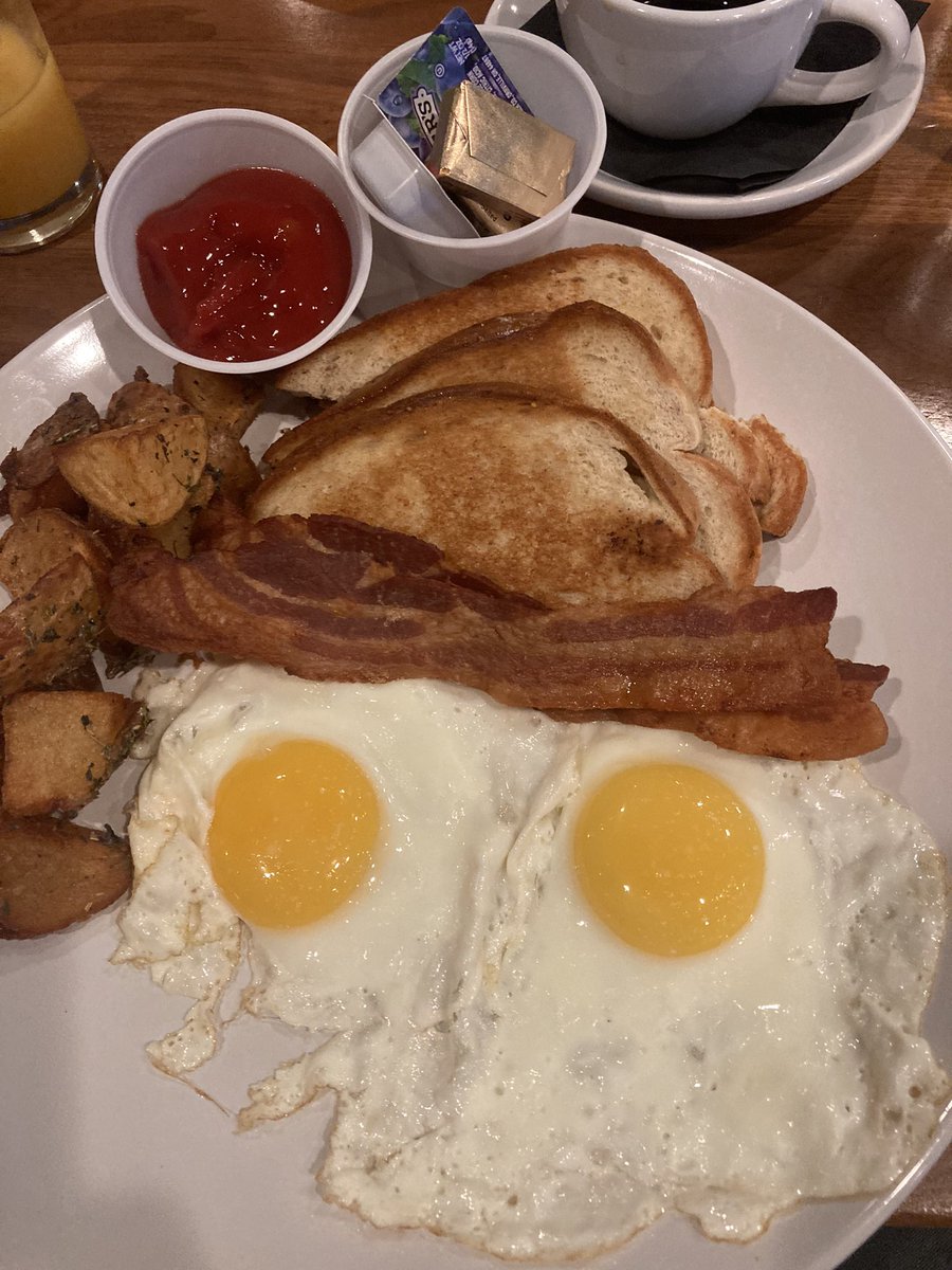 Room with a view from ROS friend Ron Mittlers office during #Ipg2023 meeting on redox regulation of plant stress and development