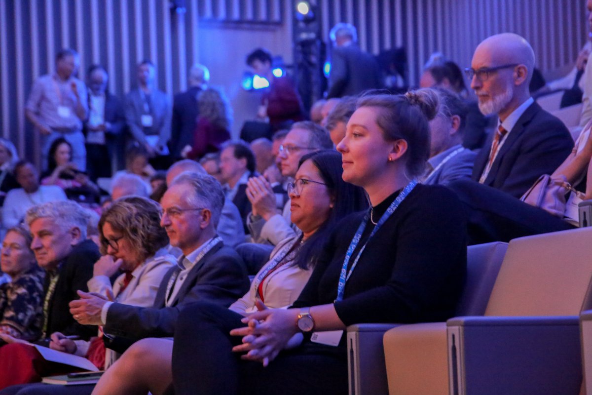 WUR's tweet photo. #FAnext 📝| "It’s knowledge that makes the difference." Micky Adriaansens, Dutch Minister of Economic Affairs and Climate Policy, discussed the position of the Netherlands in the search for sustainable food at @fa_next this afternoon!🌱@MinisterEZK https://t.co/WSoInz7GYU