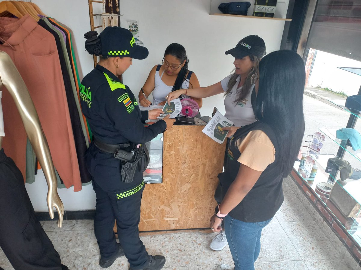 Departamento de Policía Caldas tweet media