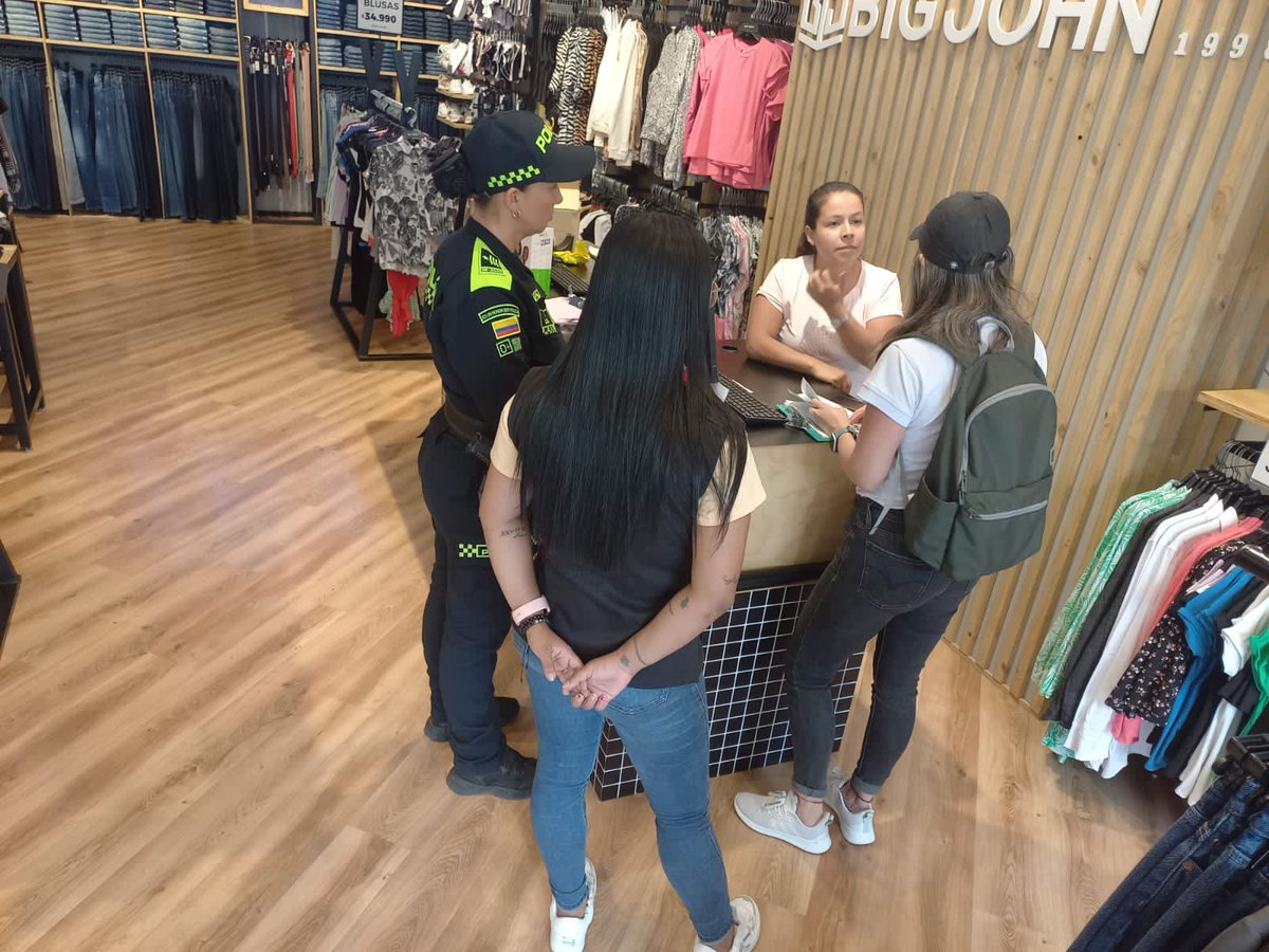 Departamento de Policía Caldas tweet media
