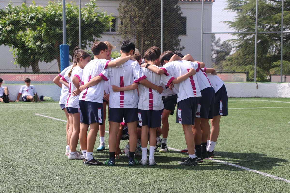 CasviBoadilla's tweet photo. Magnifica jornada de nuestros alumnos en el #intercasvi con los compañeros de @CasviTresCantos y @Casvi https://t.co/NIHB0QkeUv