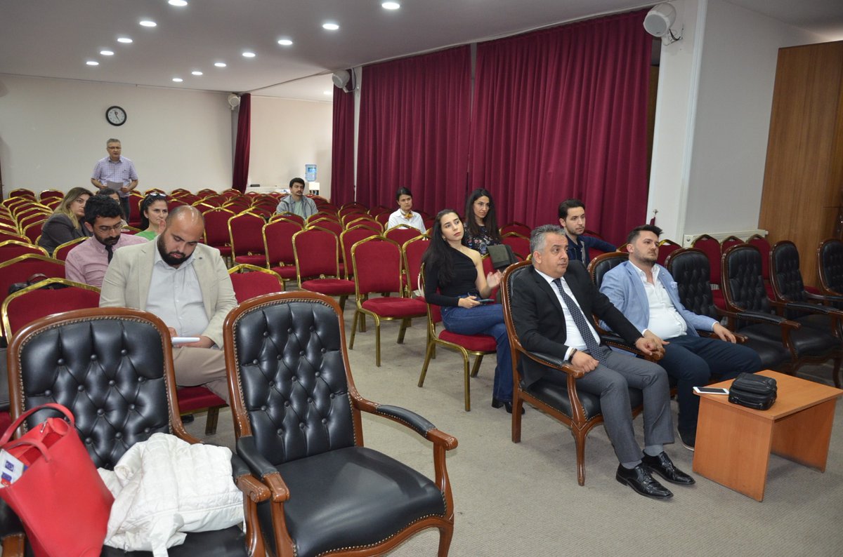 AYDIN BAROSU (@aydinbarosu) on Twitter photo 28 Mayıs 2023 tarihinde yapılacak olan Cumhurbaşkanlığı Seçiminde gözlemci sıfatıyla görev almak isteyen meslektaşlarımız için Avukat Hakları Merkezimiz tarafından  koordine toplantısı ve seçim güvenliğine ilişkin bilgilerin yenilenmesi amacıyla söyleşi gerçekleştirilmiştir. 28 Mayıs 2023 tarihinde yapılacak olan Cumhurbaşkanlığı Seçiminde gözlemci sıfatıyla görev almak isteyen meslektaşlarımız için Avukat Hakları Merkezimiz tarafından  koordine toplantısı ve seçim güvenliğine ilişkin bilgilerin yenilenmesi amacıyla söyleşi gerçekleştirilmiştir.