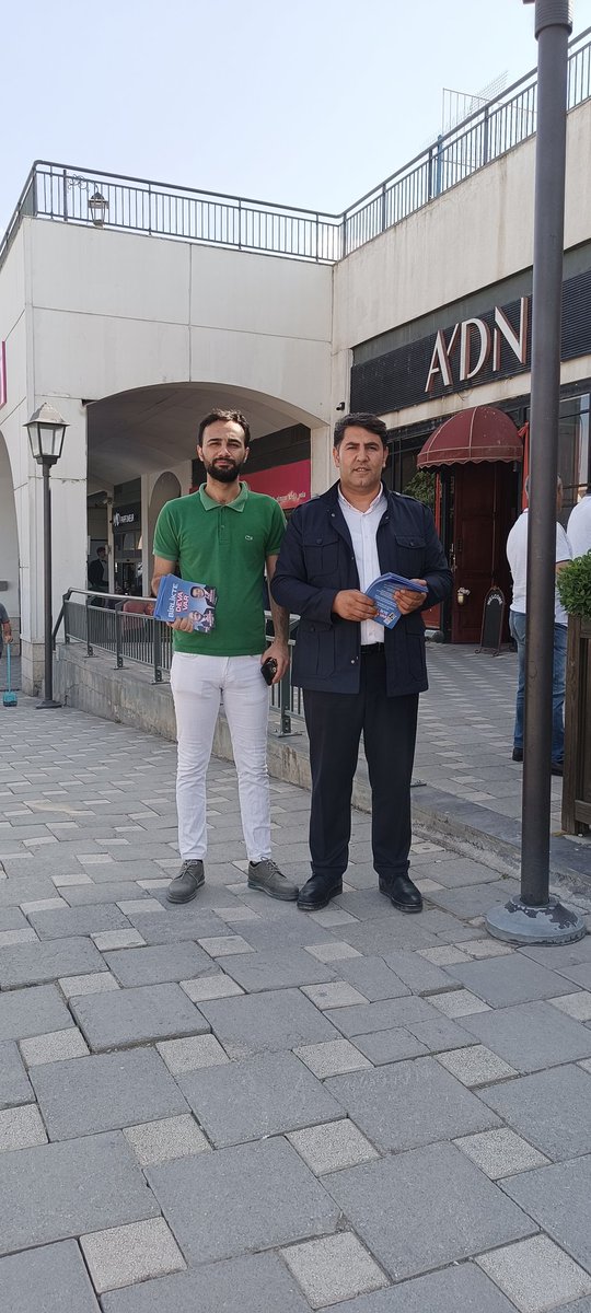 HasanCakici63's tweet photo. Başımız dik alnımız ak Boş laf edenlere asma kulak Yolun doğru önüne bak  Oturup paslanma yerinden kalk.                                        

 Çay koy Keçeli Yeniden    başlıyoruz. @devapartisi       @alibabacan
@AvAhmetTuysuz https://t.co/RXLSWDUEsk