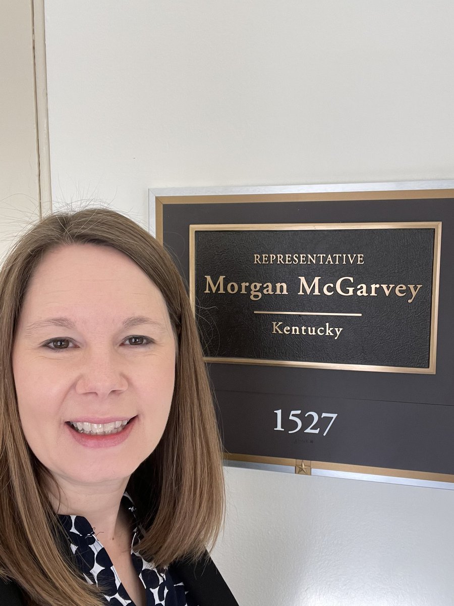 Thank you to @RepMcGarvey ‘s office for meeting with me today to discuss some of the issues important to patients and internal medicine physicians in Kentucky! #ACPLD @ACPIMPhysicians @KyAcp