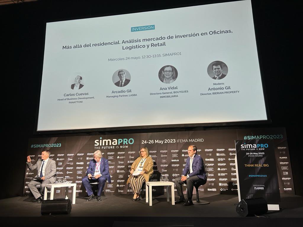 anavidalandujar's tweet photo. Hablando de los cambios en el sector inmobiliario y de lo que demandan los inversores “más allá del residencial” .. @simaexpo @WIRES_Spain  @Bouygues_Immo #AEO #MadBit #inmobiliario #inversion https://t.co/9XUOYNu8xF