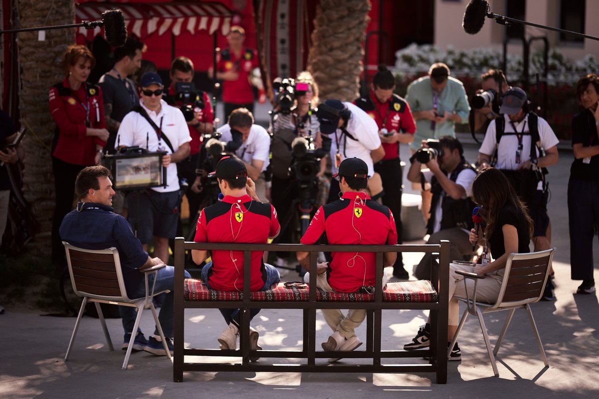 PITWALKmedia's tweet photo. #Podcast: Steht das #Formel1-Projekt von #Audi schon wieder vor dem Aus? Was will #Honda mit Aston Martin? Und #LewisHamilton bei #Ferrari? Dazu alles zum #MonacoGP. Mit @ingastrackef1 &amp; #NorbertOckenga.

https://t.co/njHi6IRbXT

#F1 #Motorsport #Journalismus #PITWALK #PITCAST https://t.co/phHH6zdMv4