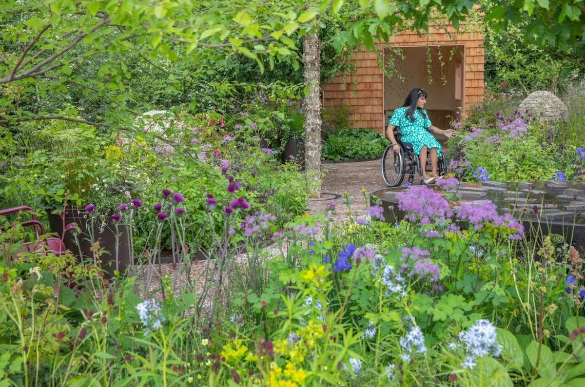 Sheffield Teaching Hospitals garden awarded ‘Best in Show’ 👏🌻

A garden designed for patients at the Princess Royal  Spinal Injuries Centre at Sheffield Teaching Hospitals, was awarded the 'Best in Show' title at Chelsea Flower Show.

Full story 👇

sth.nhs.uk/news/news?acti…