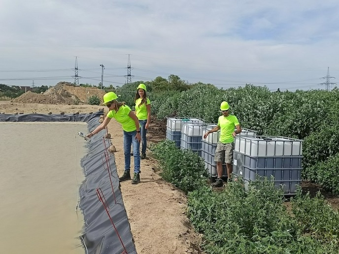 A green revolution for farms & mines 🌱

The EU-funded #BioRevolution project focuses on innovative biotech for eco-friendly mining and sustainable agriculture. 

Discover the project: europa.eu/!pR7DJw

📸© Darina Štyriaková
@EkoliveB #AgriResearch #EUGreenDeal