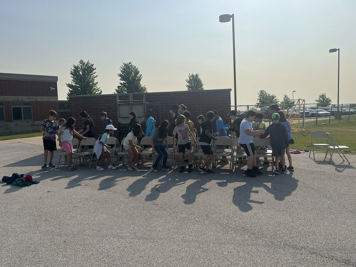 Lisa Weston tweet media