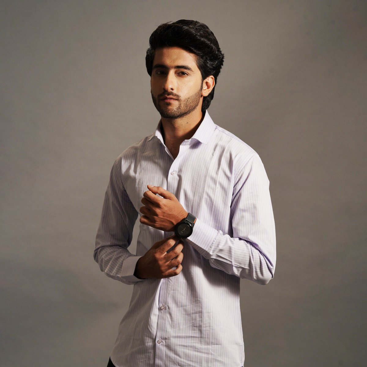 getYANZed's tweet photo. Let us know your pick in comments section below👇

#yanz #pickyourstyle #whatsyourpick #commentbelow #menshirts #menfashion https://t.co/zuCQpKsaNY