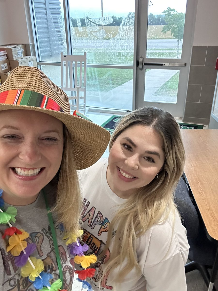 We become like the people we surround ourselves with! This school year I have been blessed with the absolute best!! These are just a few of the amazing women who have poured into me this year! Thankful for each &amp; every one of you!!! 💚<a href="/cliftonisd/">Clifton ISD</a> #TeamCISD #bearuntoperson