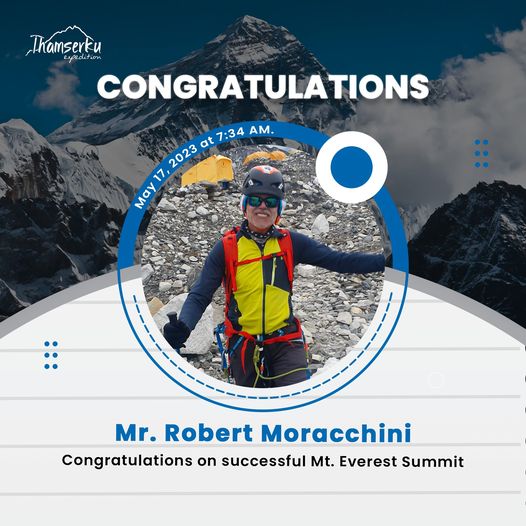 𝗟𝗘𝗦 𝗖𝗢𝗥𝗦𝗘𝗦 𝗢𝗡𝗧 𝗗𝗨 𝗧𝗔𝗟𝗘𝗡𝗧 👏

Le Bastiais Robert Moracchini, 64 ans, premier #corse à brandir fièrement la bandera sur l'#Everest (8 846 mètres) !

📸 : Thamserku Expedition