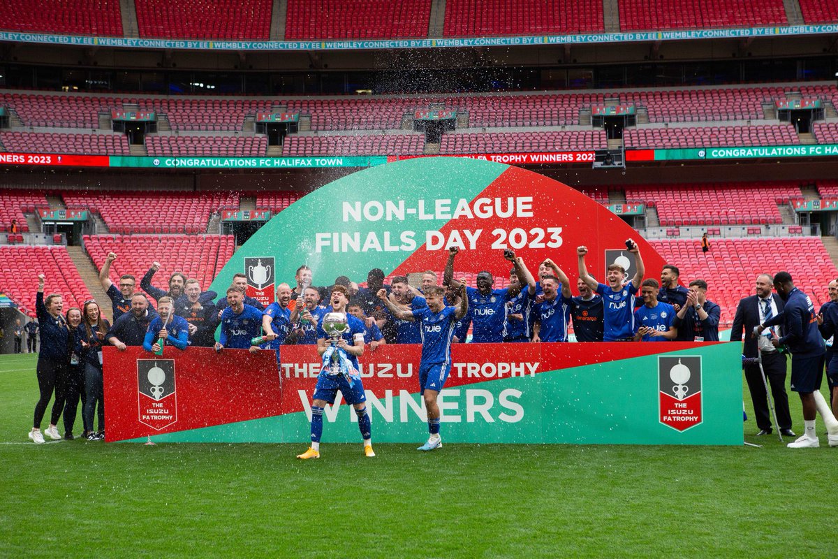 CalumSMacLeod's tweet photo. An unbelievable way to finish off a crazy season. What a year it has been with this group of staff and players, a huge achievement for everyone involved at the club. FA Trophy winners 2023 🏆 @FCHTOnline https://t.co/LlNH5iatAo
