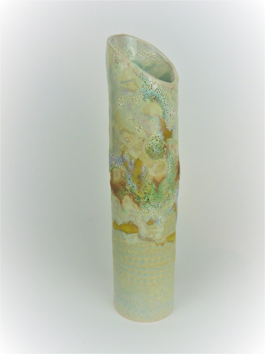 Rockpool Column by Marie Pearson. A stoneware fired column Vessel, evoking thoughts of the foam and surf of the ocean. #coastal