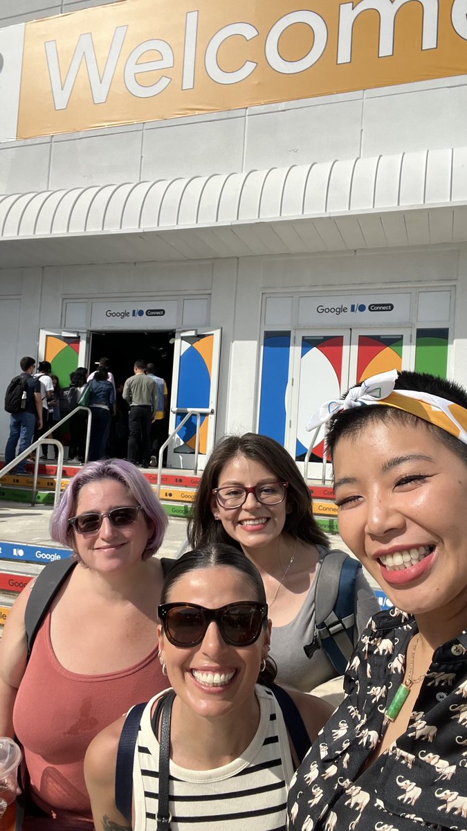 5hel2l2y's tweet photo. Women Techmakers Ambassadors representing from Canada, USA, Bolivia, and Argentina!! 🇨🇦🇺🇸🇧🇴🇦🇷 || #GoogleIOConnect #WTM #GDG #WomenInTech https://t.co/unaH6TOtbE