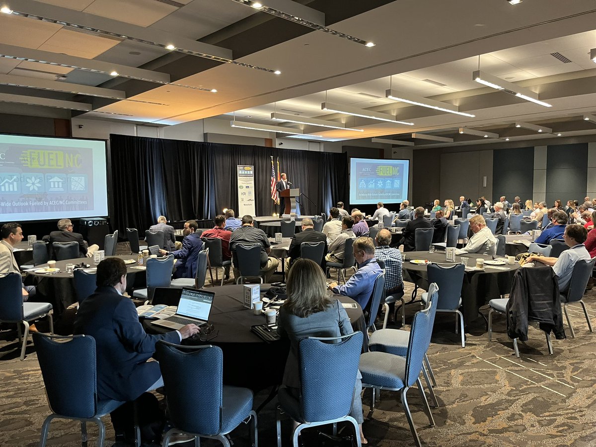 Gary Hartong <a href="/gdh_raleigh/">Gary Hartong</a> kicking off the #FUELNC event for <a href="/ACEC_NC/">ACEC/NC</a> in Raleigh. Great turnout and great lineup!