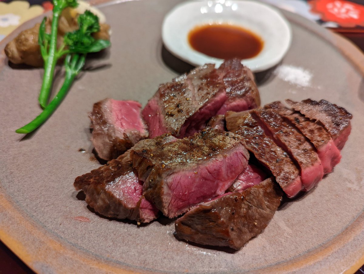 Indulge in a succulent steak, a staple of global cuisine, elevated in its unique ways in Japan. Juicy, tender, and bursting with flavor – a carnivore's delight! 🥩🍽️ #SteakLove #JapaneseCuisine