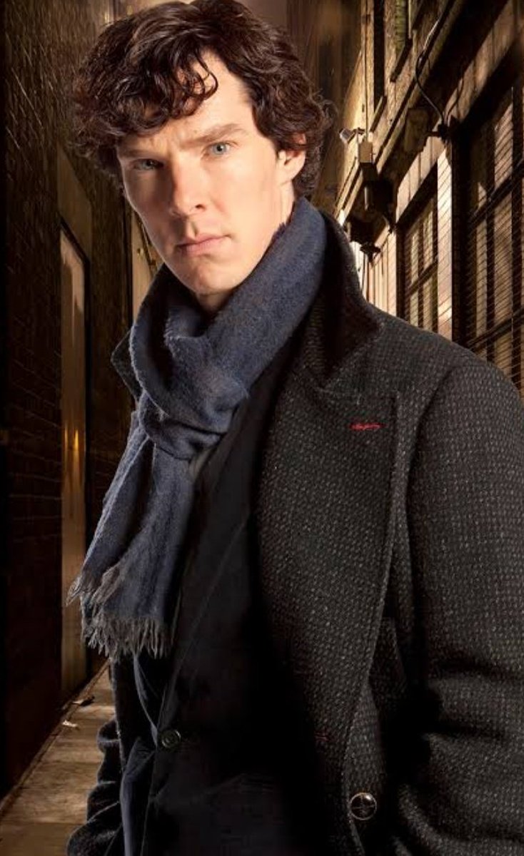 Benedict Cumberbatch=Sherlock Holmes. 
Bu değiştirilmez bir kuraldır 💕💕