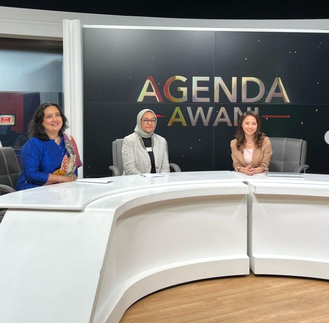 Kick starting one of the many media engagements with Dato' Shahira Ahmed Bazari, MD @YayasanHasanah in KL for the upcoming #AVPNGlobalConference. Thank you @501Awani. I enjoyed the lively chat with @cynthiaAWANI of Agenda Awani & Dato' Shahira. 🔗bit.ly/AVPNGC23