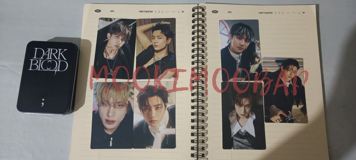 mookimoobapPH's tweet photo. WTS / LFB

Enhypen dark blood tin case tingi
170 Php each member pc

*Onhand fresh from korea
*All members are available

 #JUNGWON #HEESEUNG #JAY #JAKE #SUNGHOON #SUNOO #JUNGWON #NI_KI #ENHYPEN #MKBPHONHAND https://t.co/BgIkwRplxQ