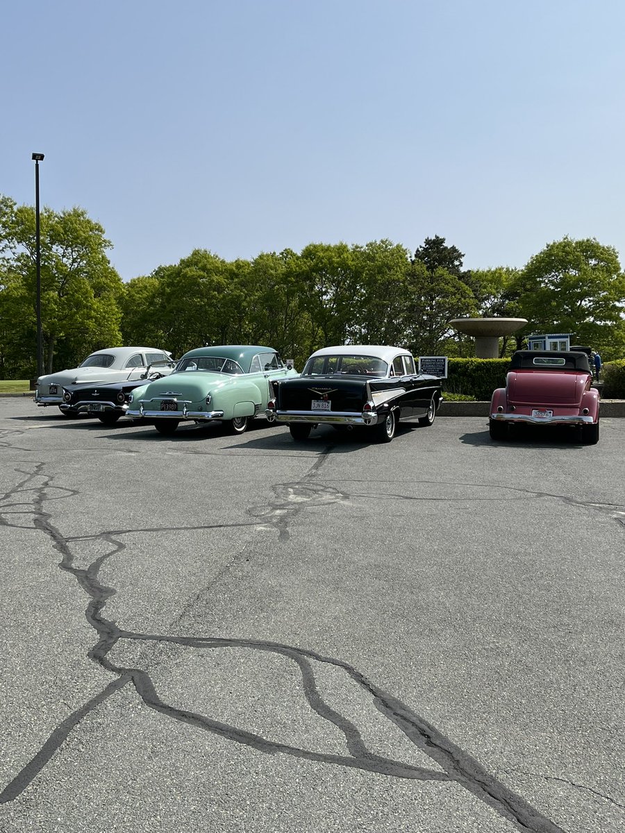 Firemanjoe60's tweet photo. @2Joespano I got 5 cool cars. 👍🏻. Notice the T bird rag top. https://t.co/fnoTd1HQVH