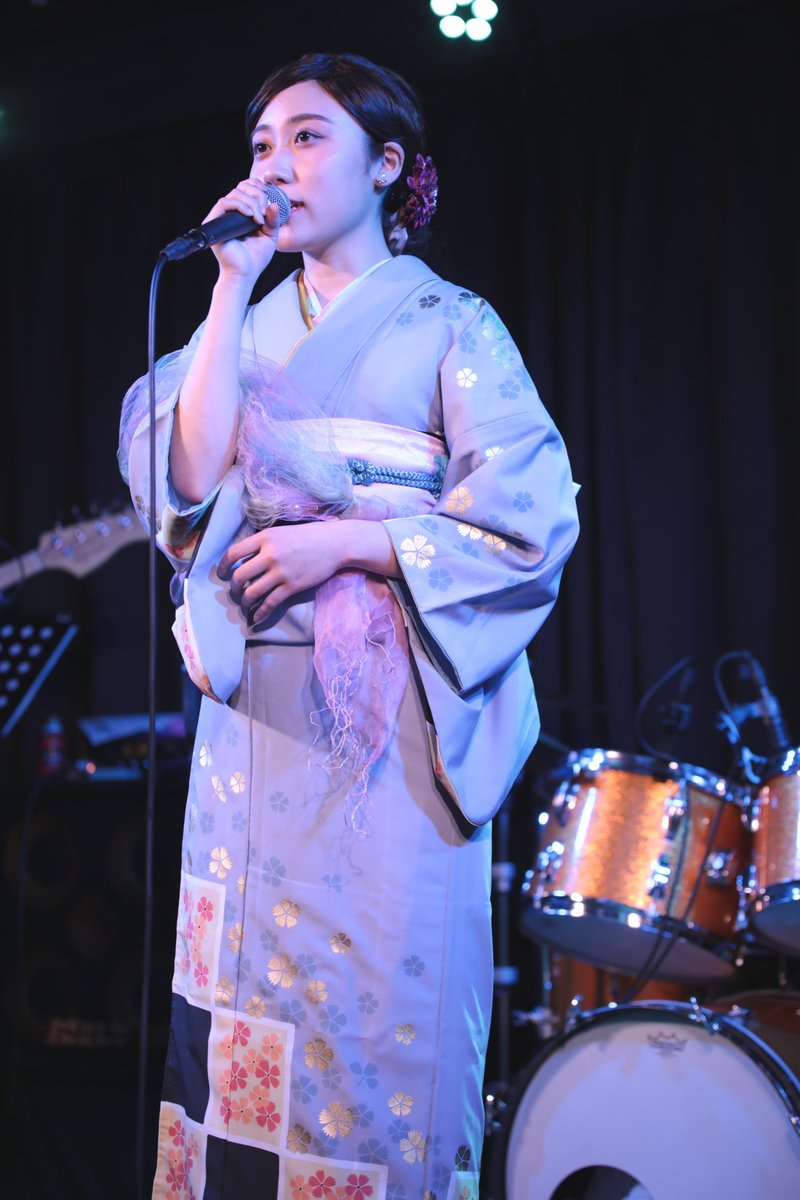 dorachan7080's tweet photo. @Miou698
髪型が以外な感じで
とてもよかったよ~
#Miou
#Olivey
#演歌・歌謡ショー
#アイドルナイト
#風来坊 https://t.co/GiXE6sVfBv